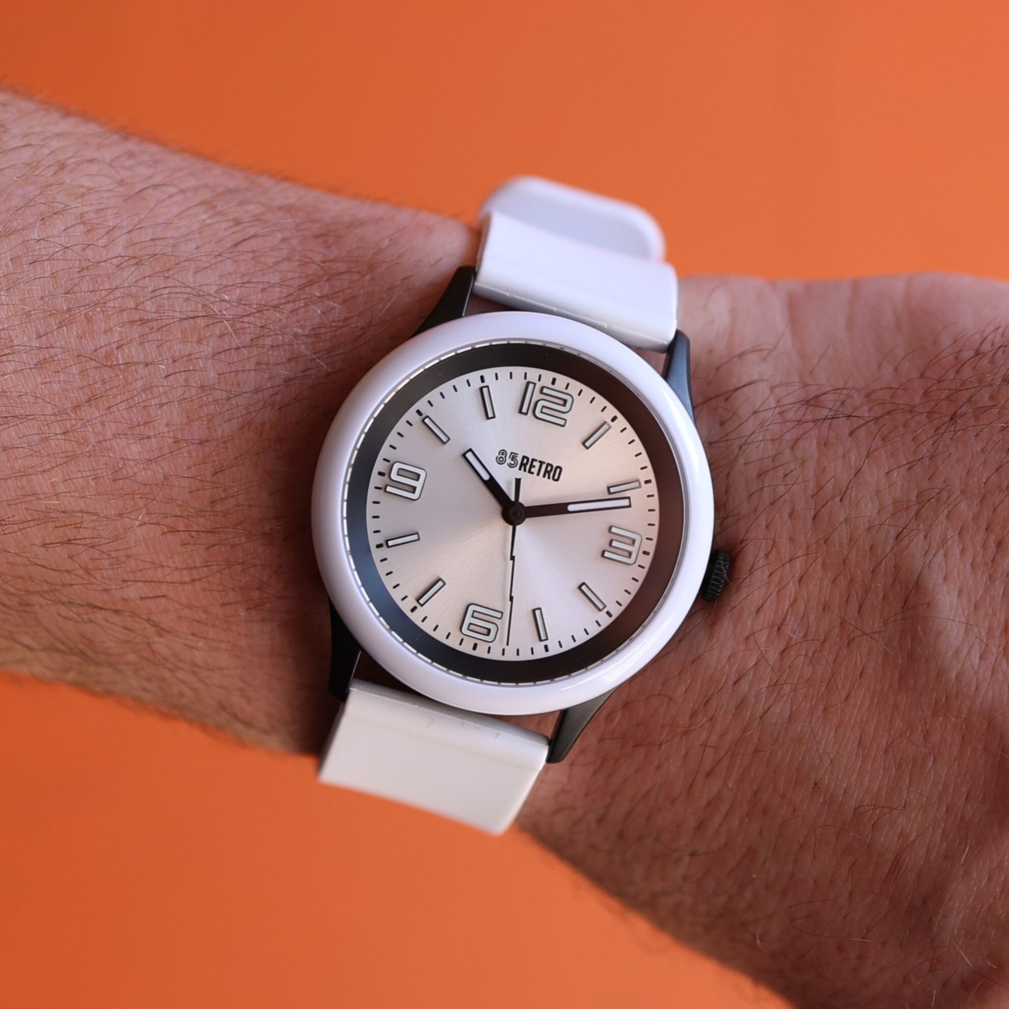 Model 1 Black & White - 85RETRO