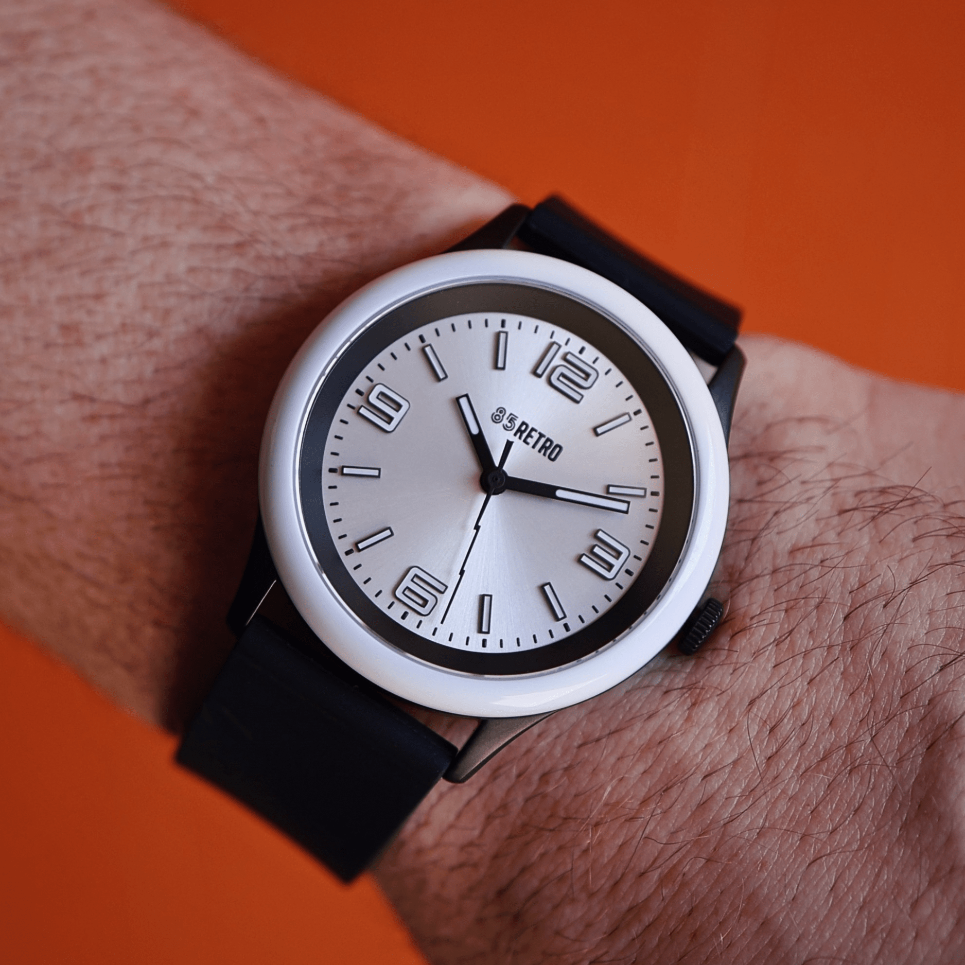 Model 1 Black & White - 85RETRO