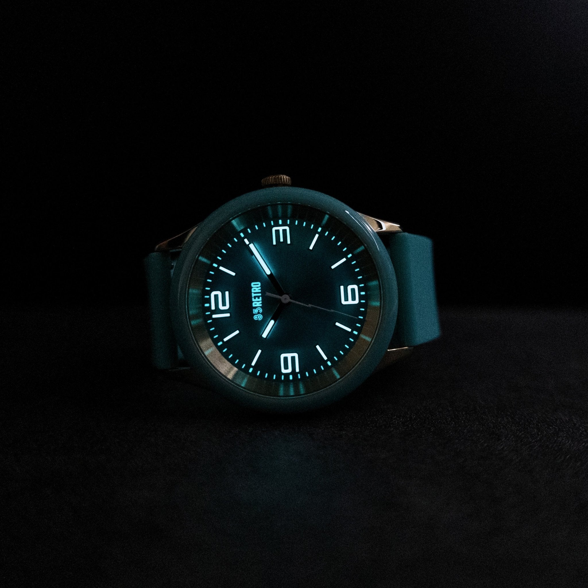 Model 1 Golden Tiki - 85RETRO